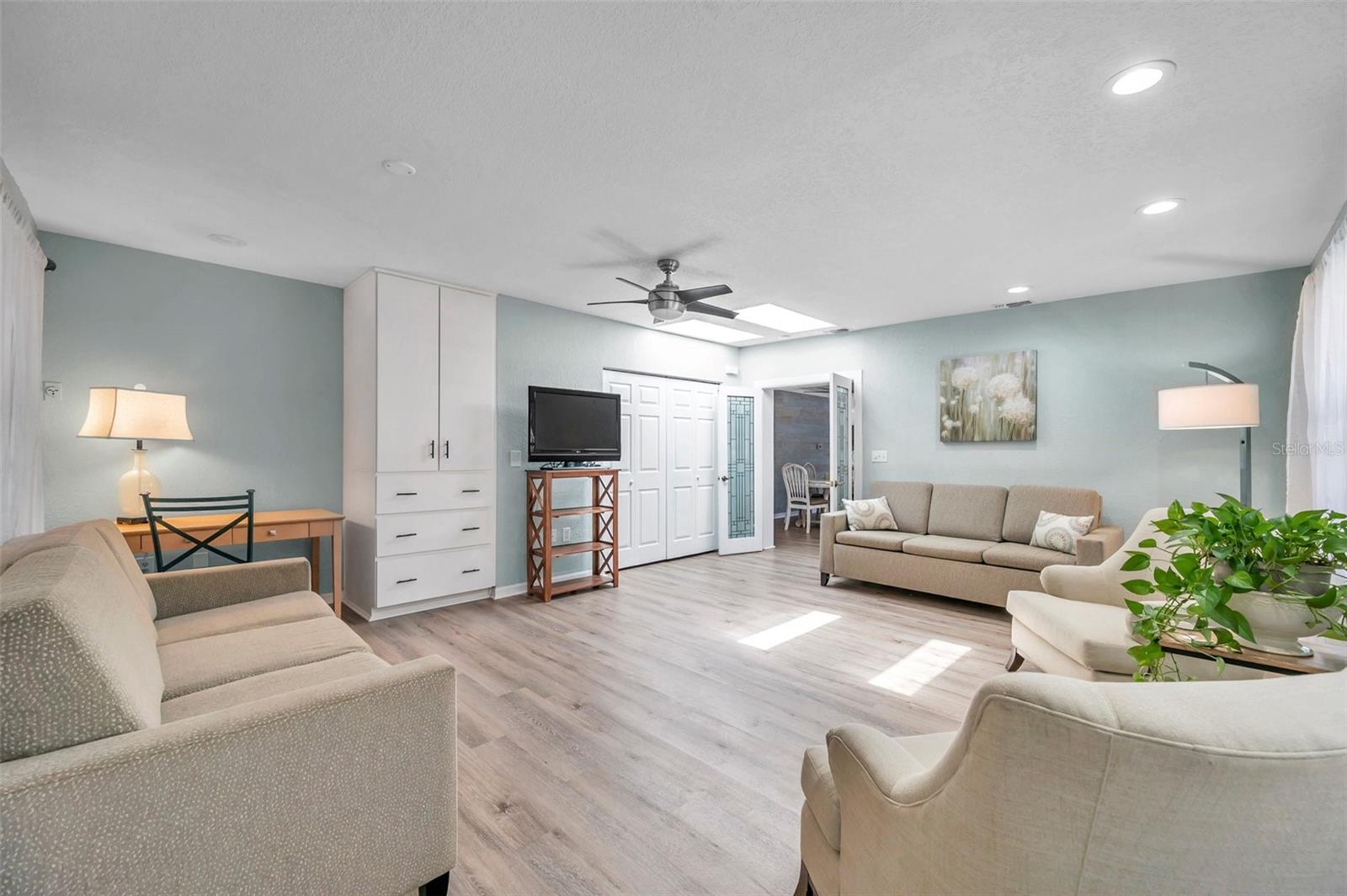 ORANGE HEIGHTS - Residential