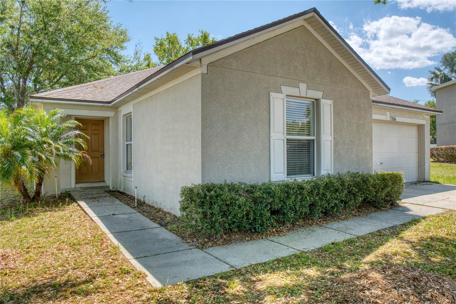 7316 HUNTERS GREENE CIRCLE