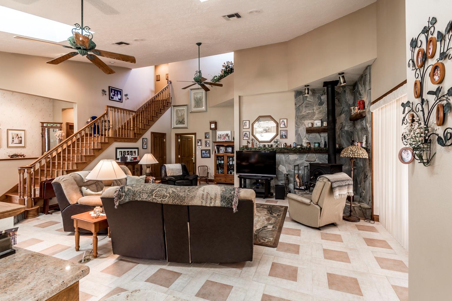 BASS LAKE ACRES - Residential