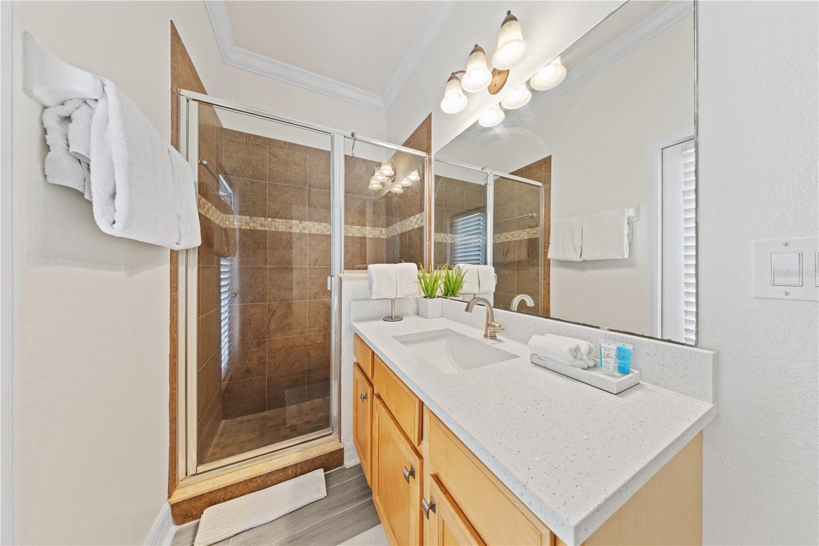 HIGH GROVE UNIT 02 - Residential