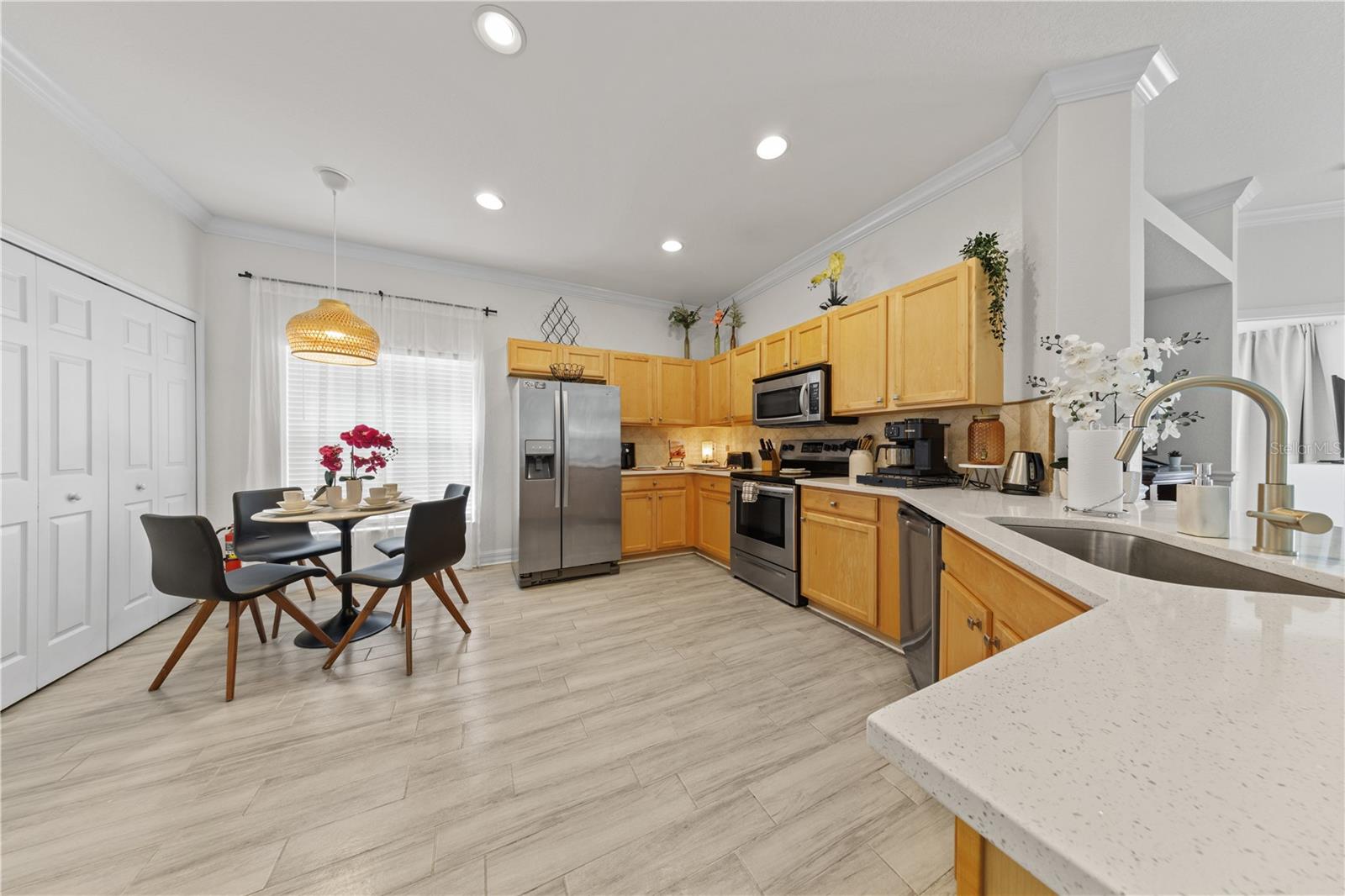 HIGH GROVE UNIT 02 - Residential