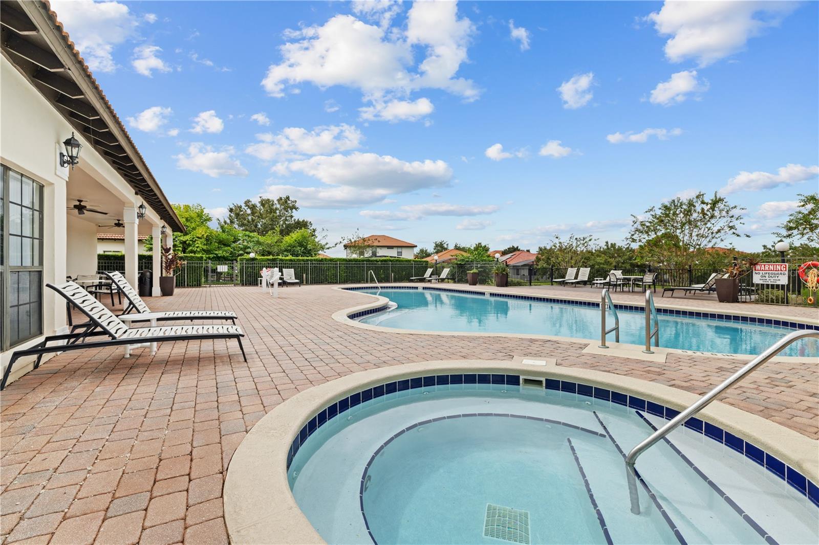 HIGH GROVE UNIT 02 - Residential