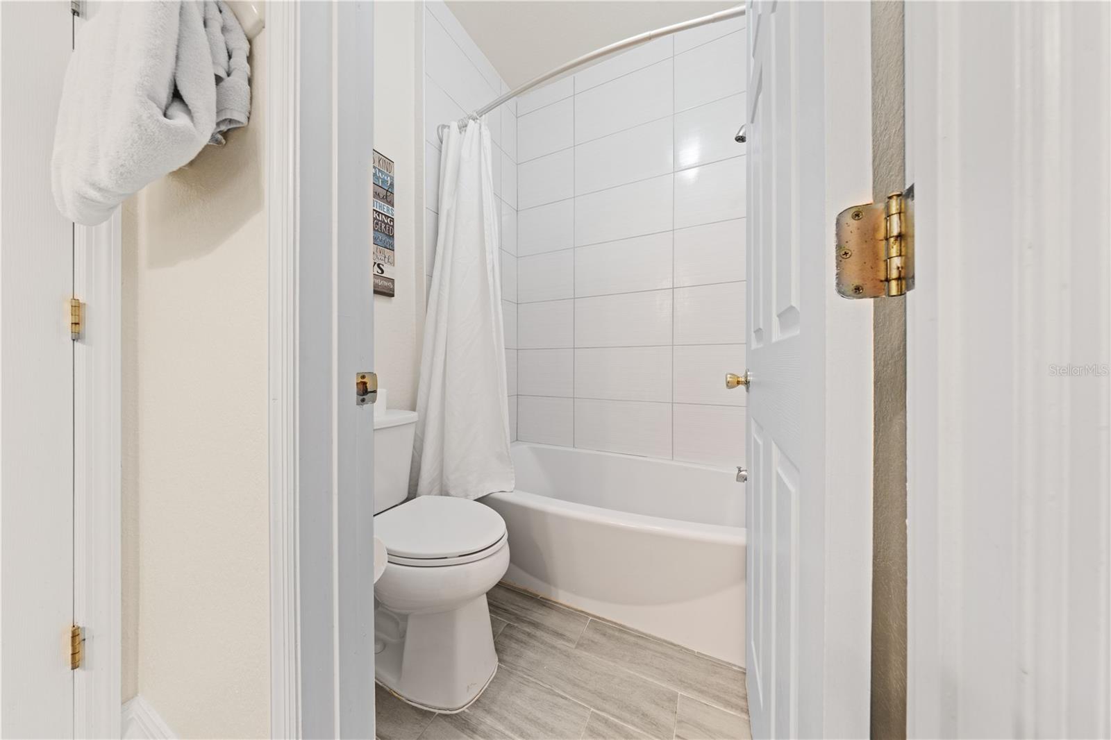 HIGH GROVE UNIT 02 - Residential