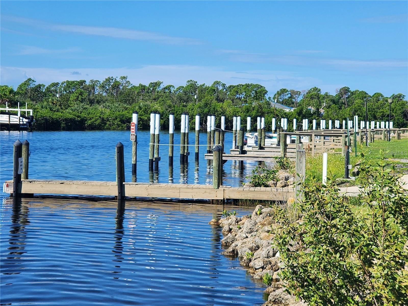 VILLAGE HOLIDAY LAKE - Land