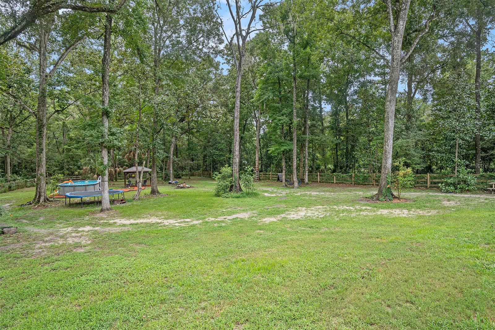 Photo 2 of 36 of 19593 MANECKE ROAD house