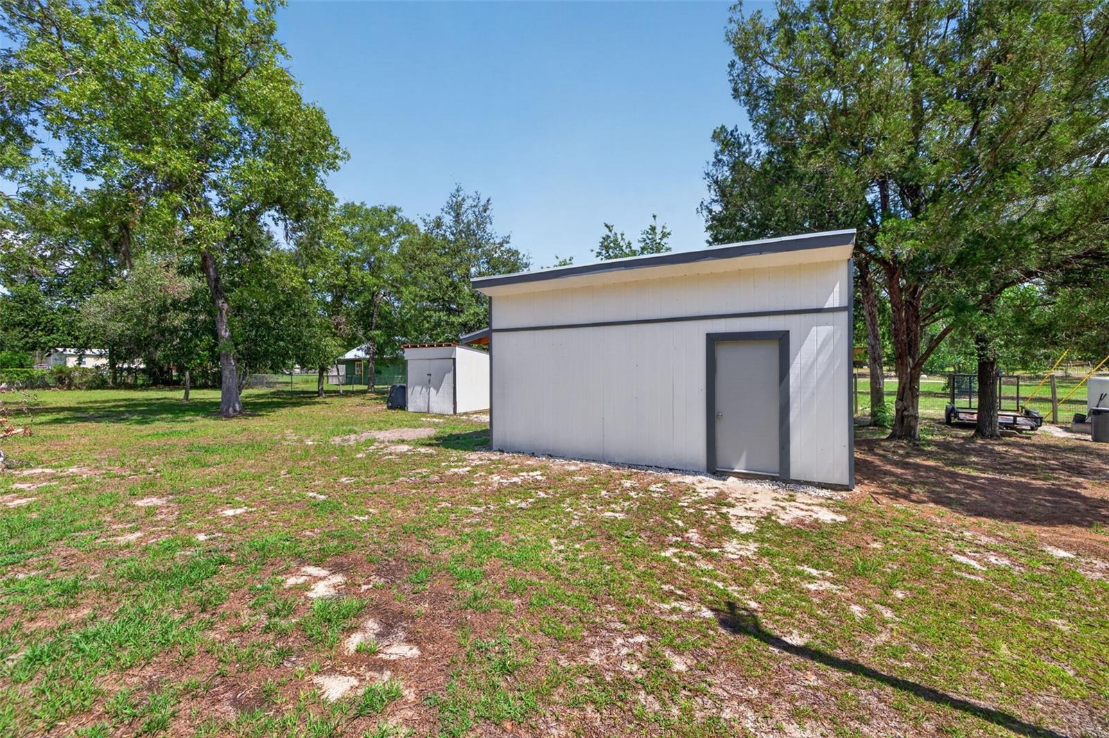 LEISURE HILLS - Residential