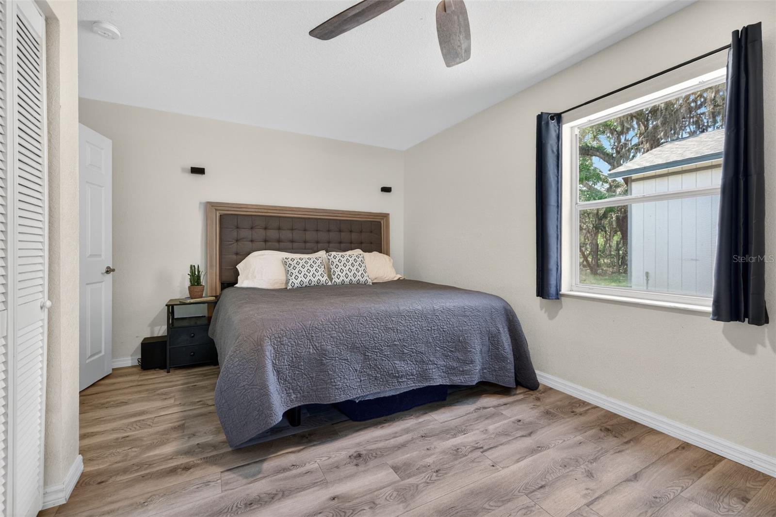LEISURE HILLS - Residential