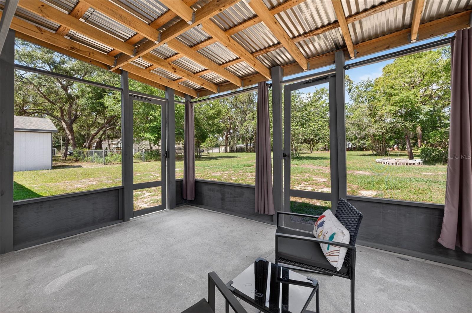 LEISURE HILLS - Residential