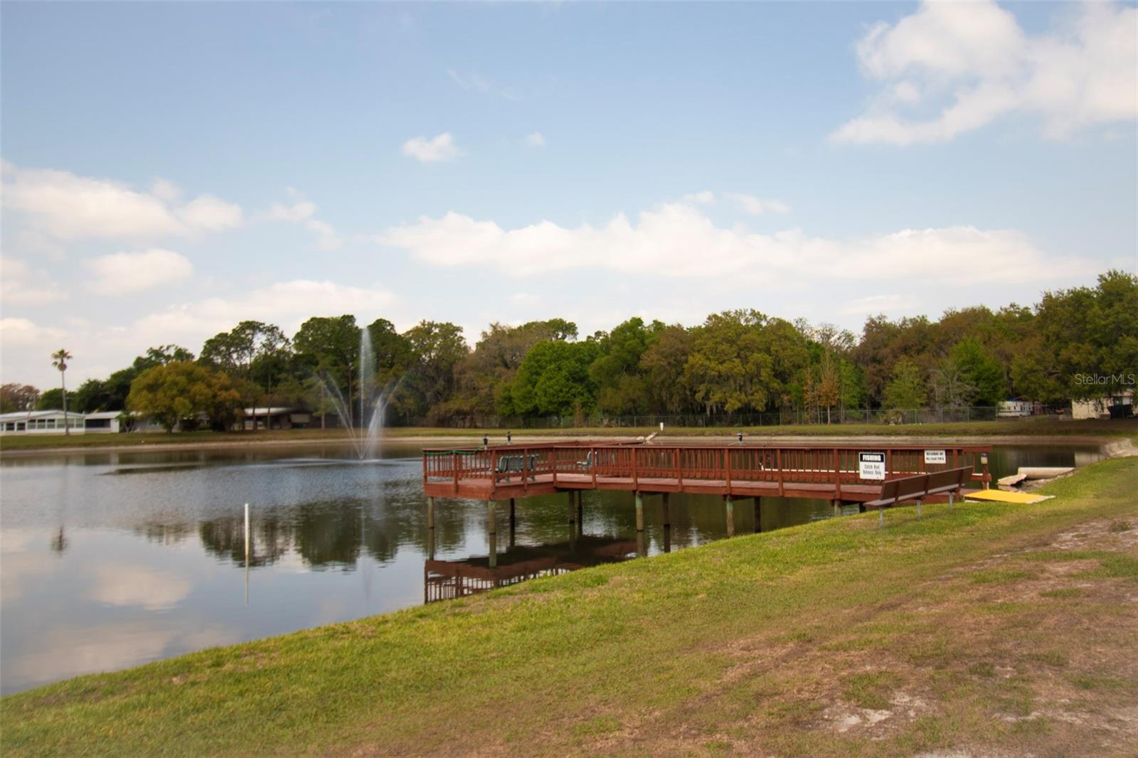 TIMBER LAKE ESTATES - Land