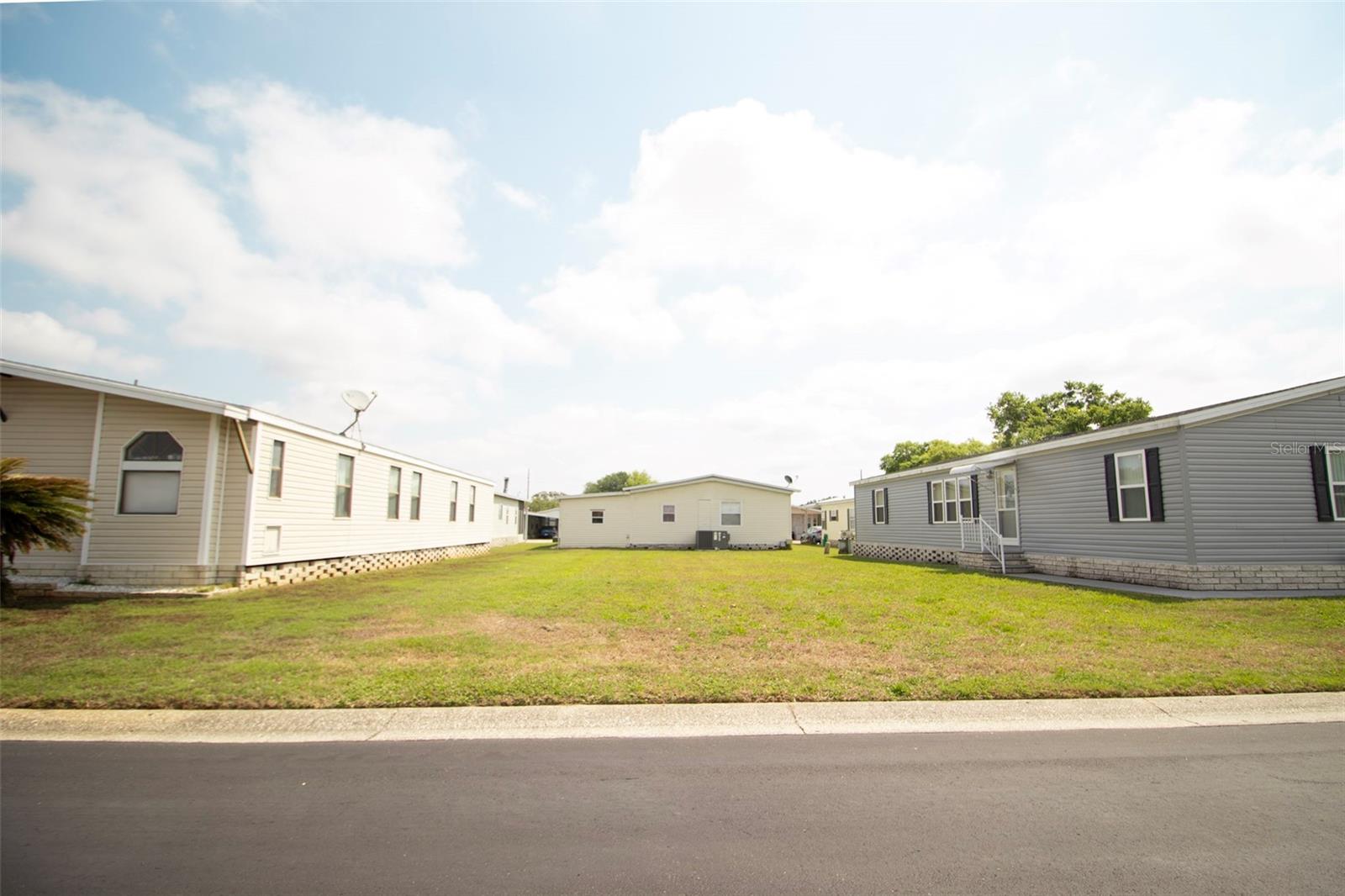 TIMBER LAKE ESTATES - Land