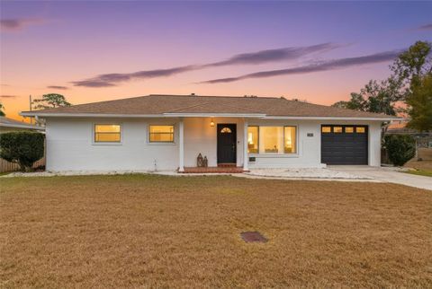 Photo of 812 W 124th Avenue, Tampa, FL 33612 (MLS # TB8471260)