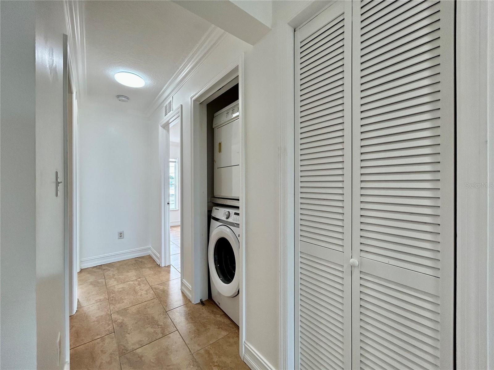 MADEIRA MANOR - Residential Lease