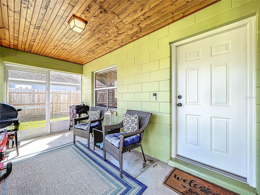 Photo of 22 Cayman Circle, Umatilla, FL 32784 (MLS # O6353366)