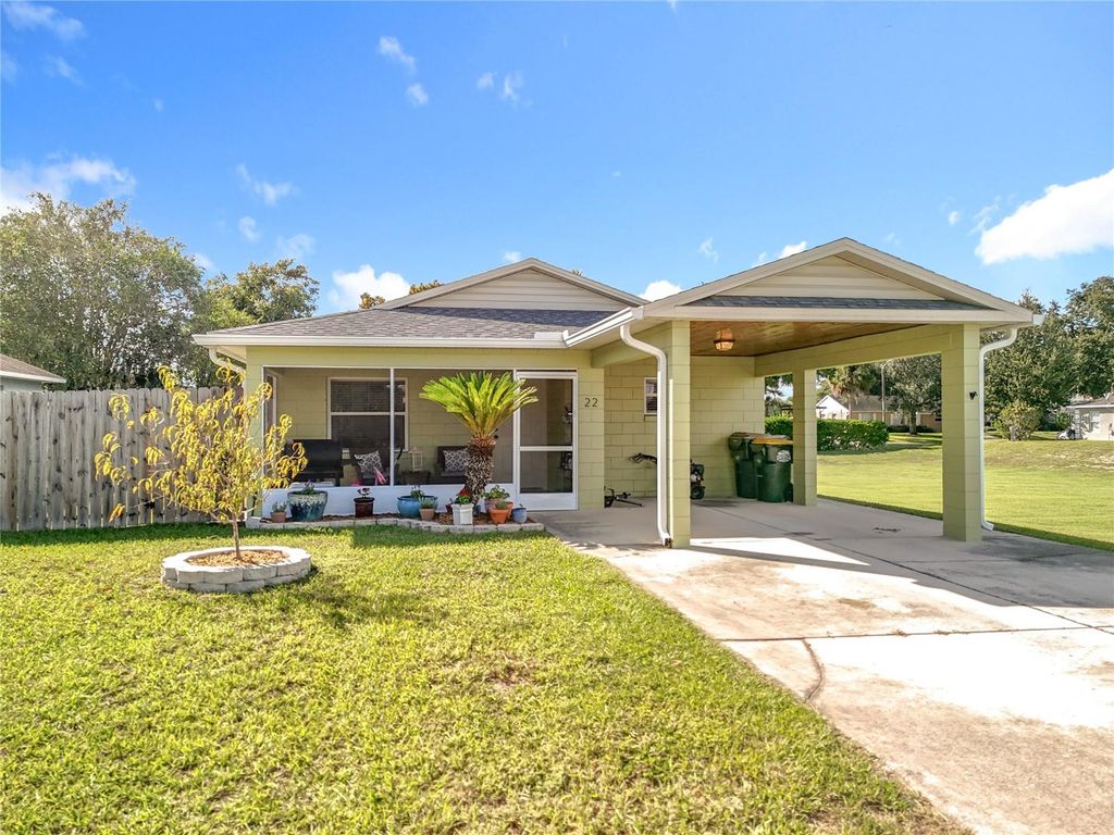 Photo of 22 Cayman Circle, Umatilla, FL 32784 (MLS # O6353366)