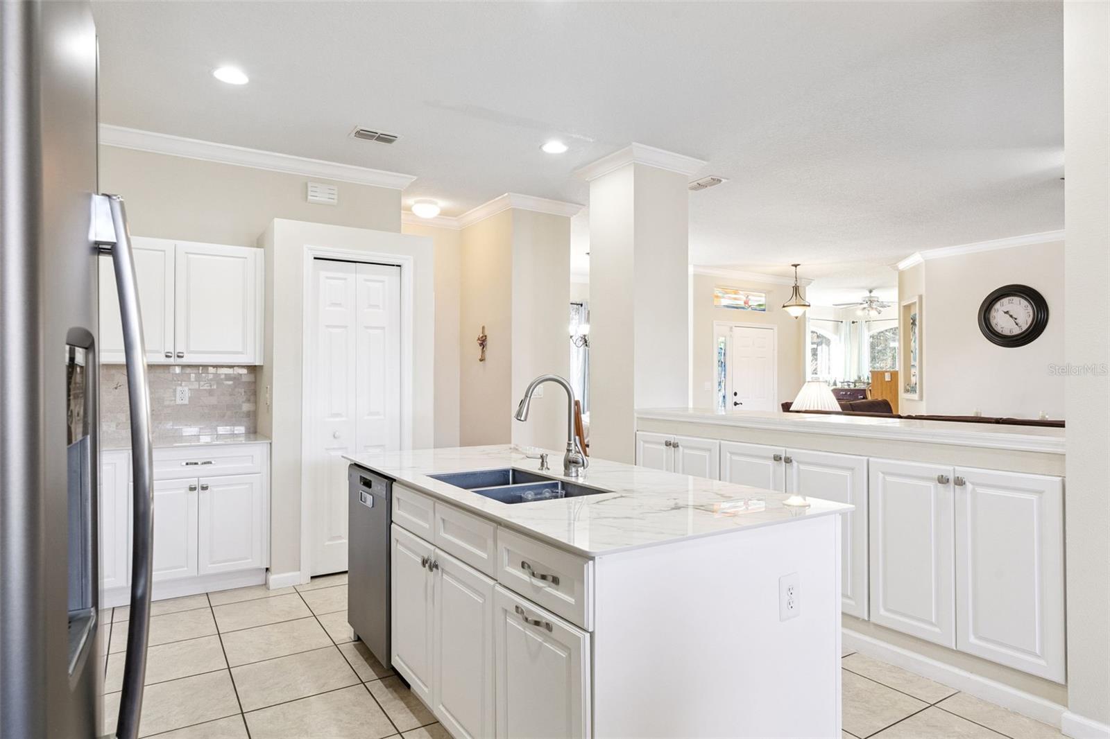 LAKE LOUISA HIGHLANDS PH 03 LT 99 PB 51 - Residential