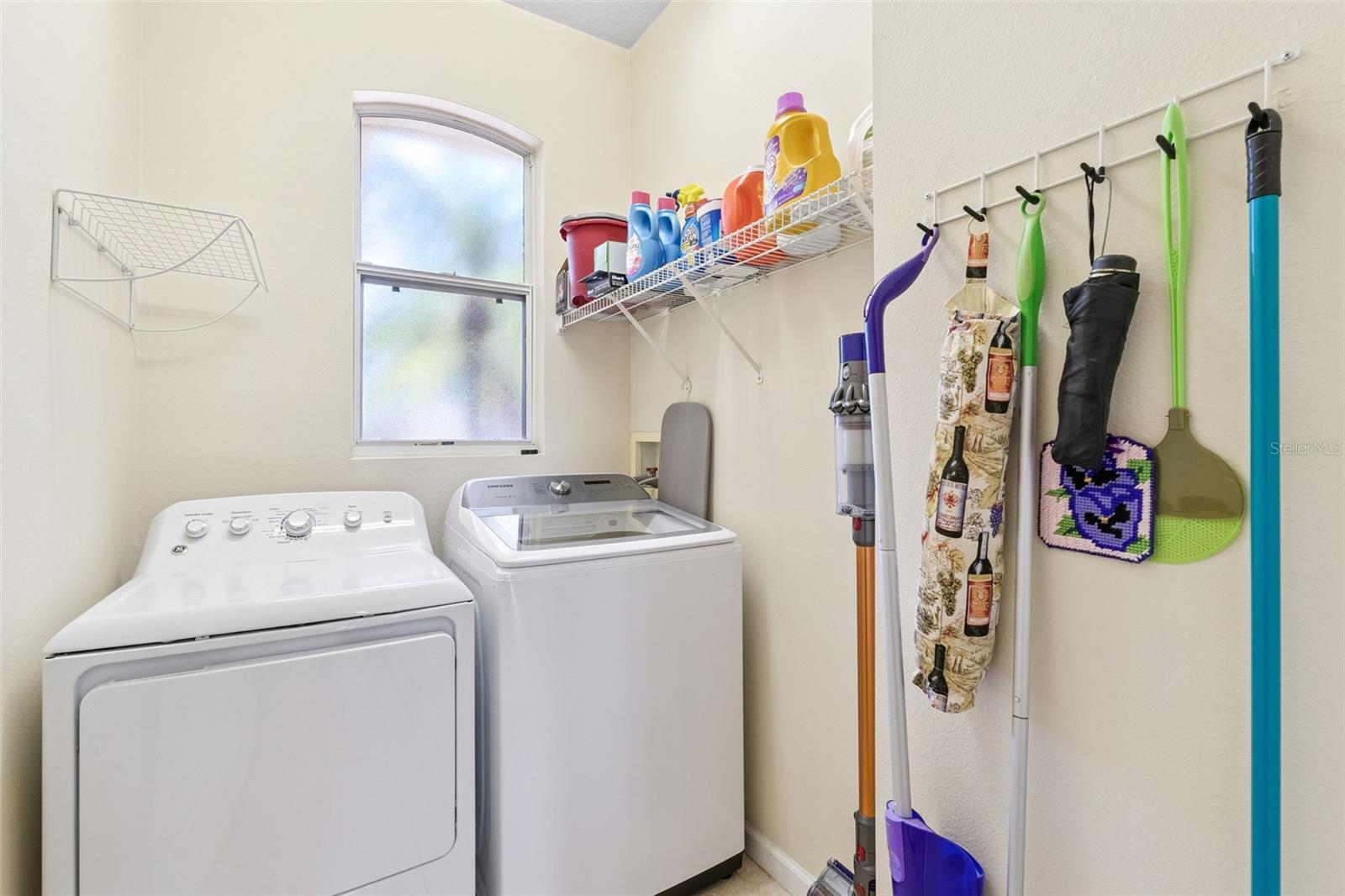 LAKE LOUISA HIGHLANDS PH 03 LT 99 PB 51 - Residential