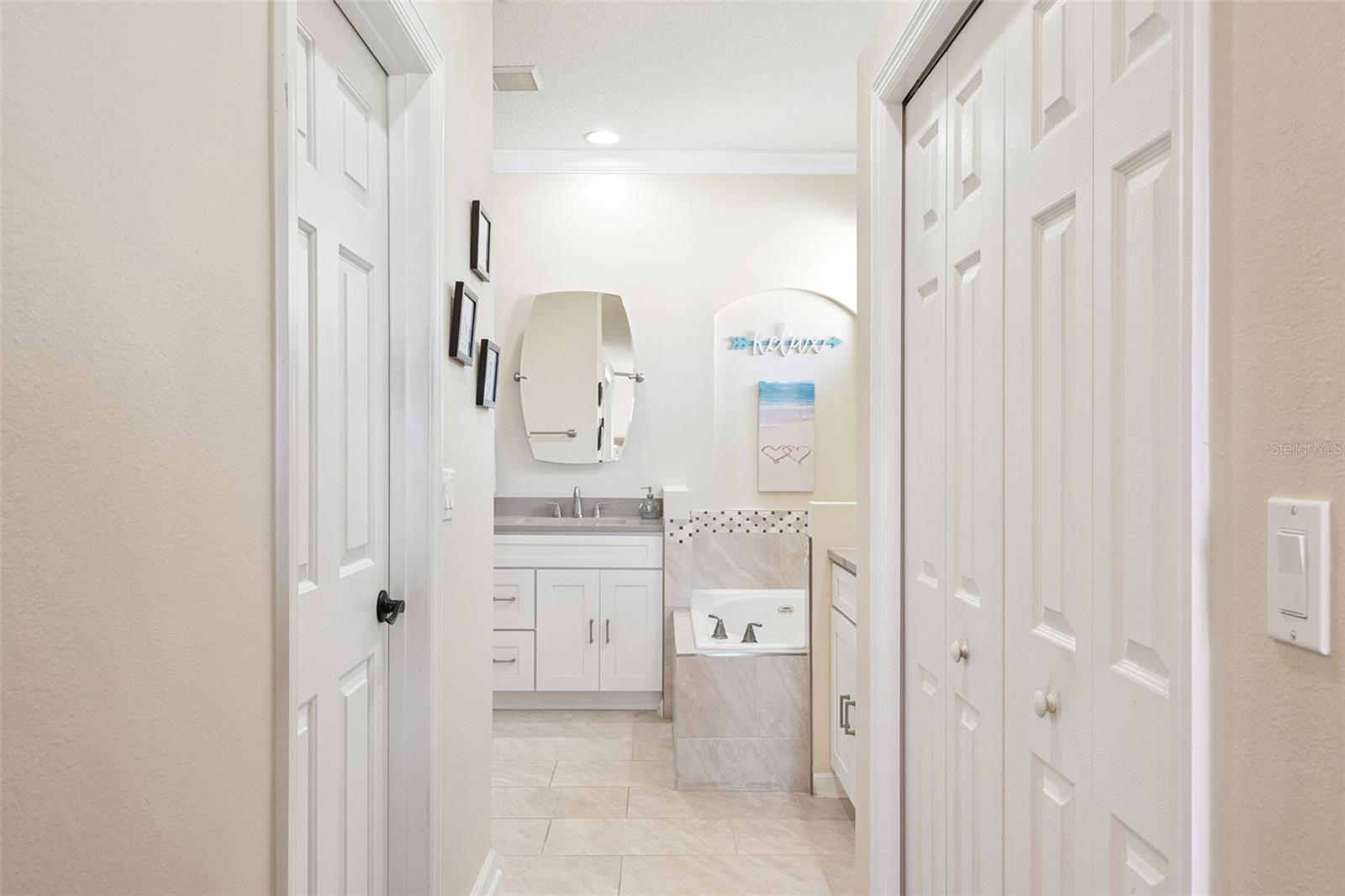 LAKE LOUISA HIGHLANDS PH 03 LT 99 PB 51 - Residential