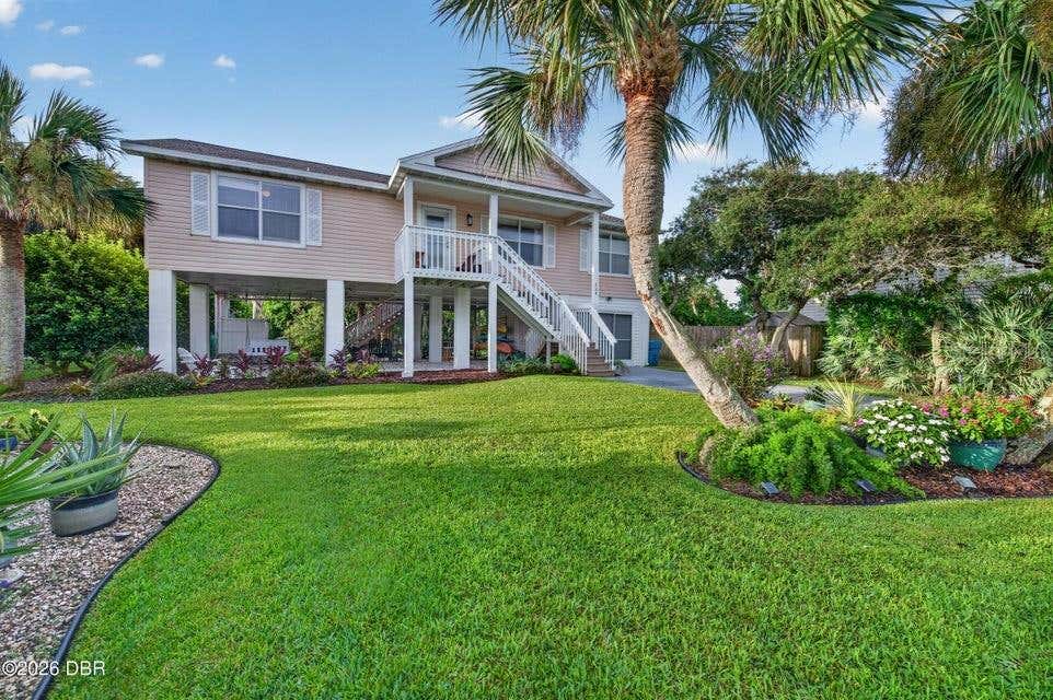 Photo of 124 Avalon Drive, Ormond Beach, FL 32176 (MLS # V4950720)