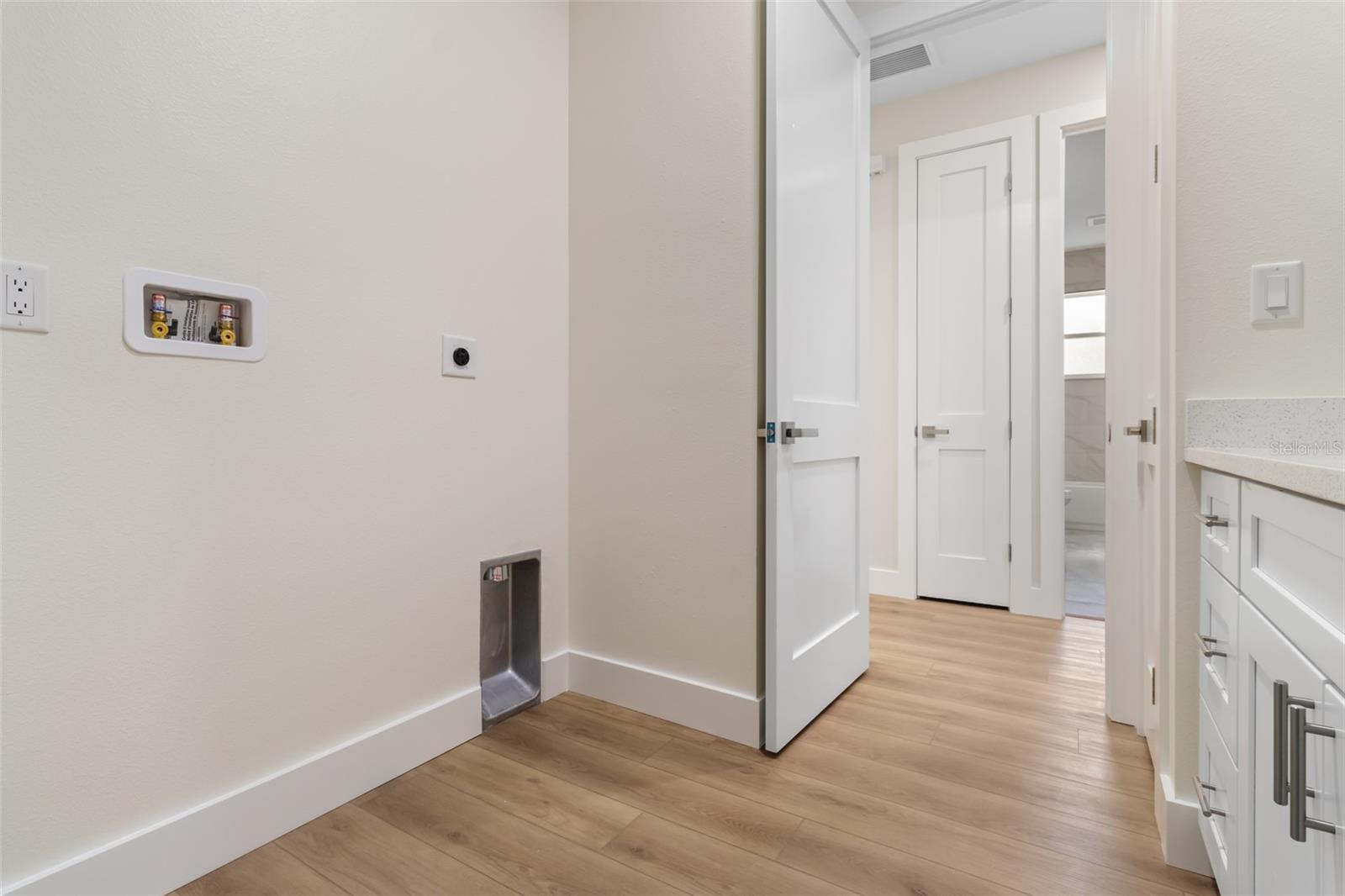 ROYAL HIGHLANDS - Residential