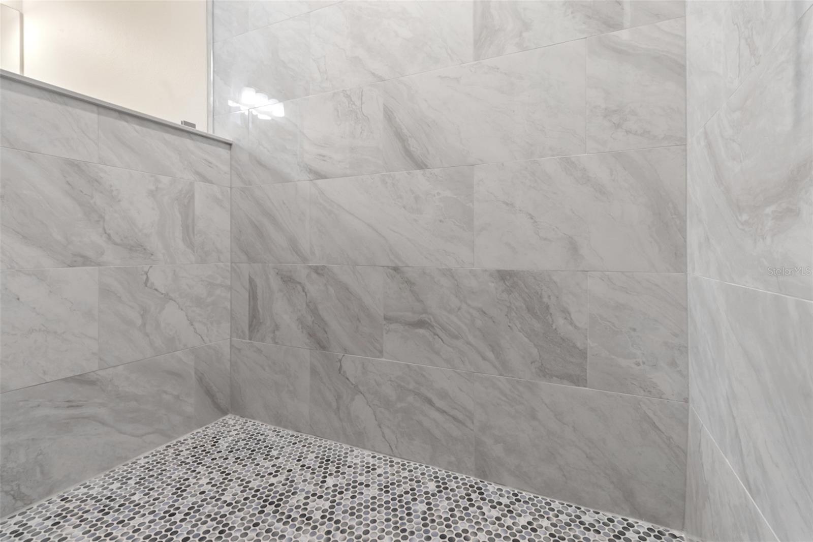 ROYAL HIGHLANDS - Residential