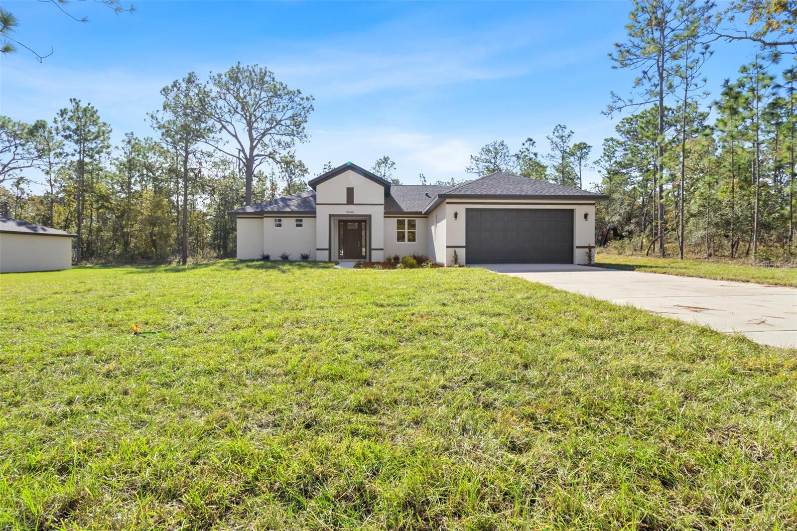 ROYAL HIGHLANDS - Residential