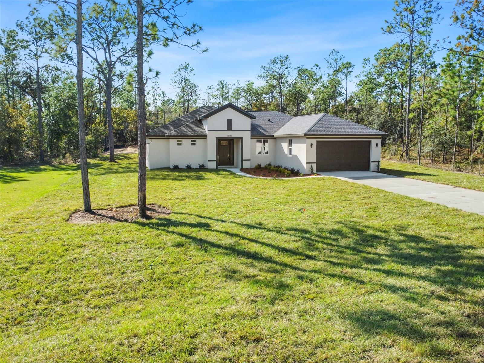 ROYAL HIGHLANDS - Residential