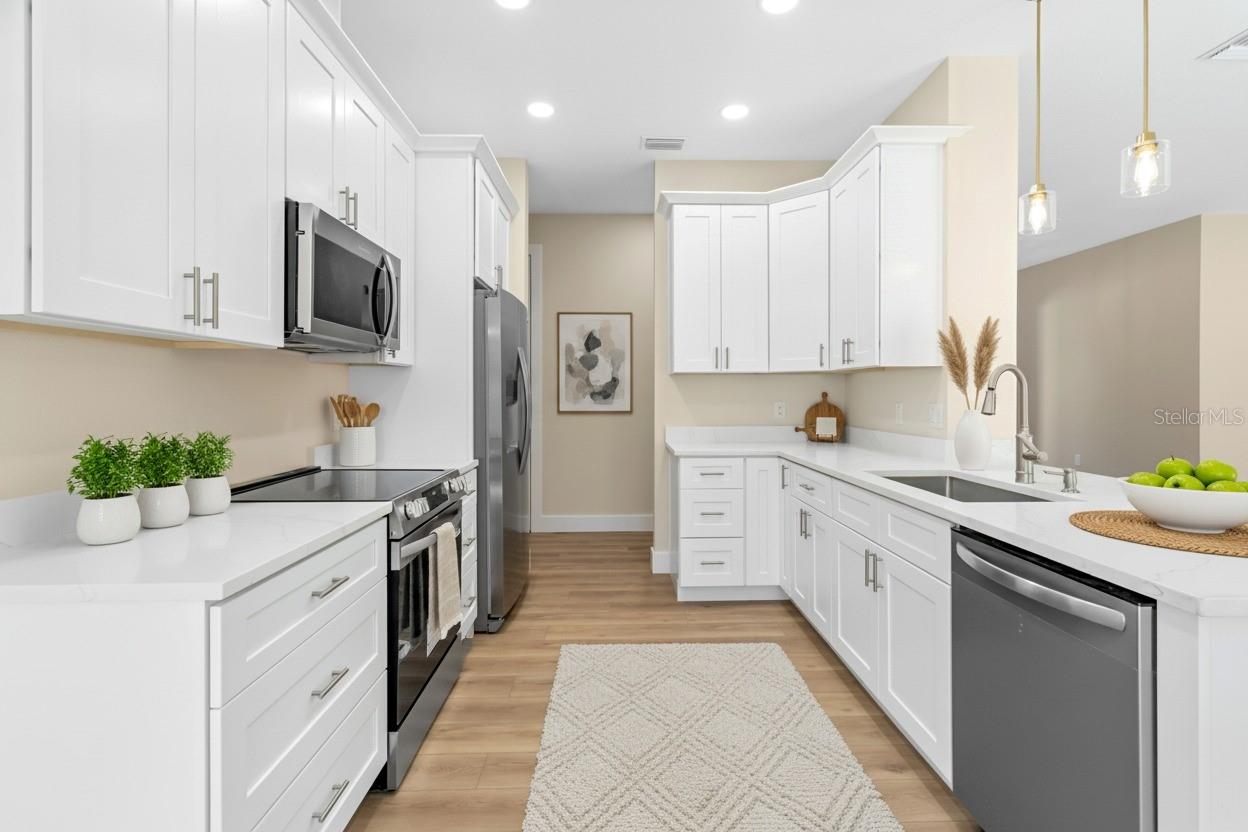 ROYAL HIGHLANDS - Residential