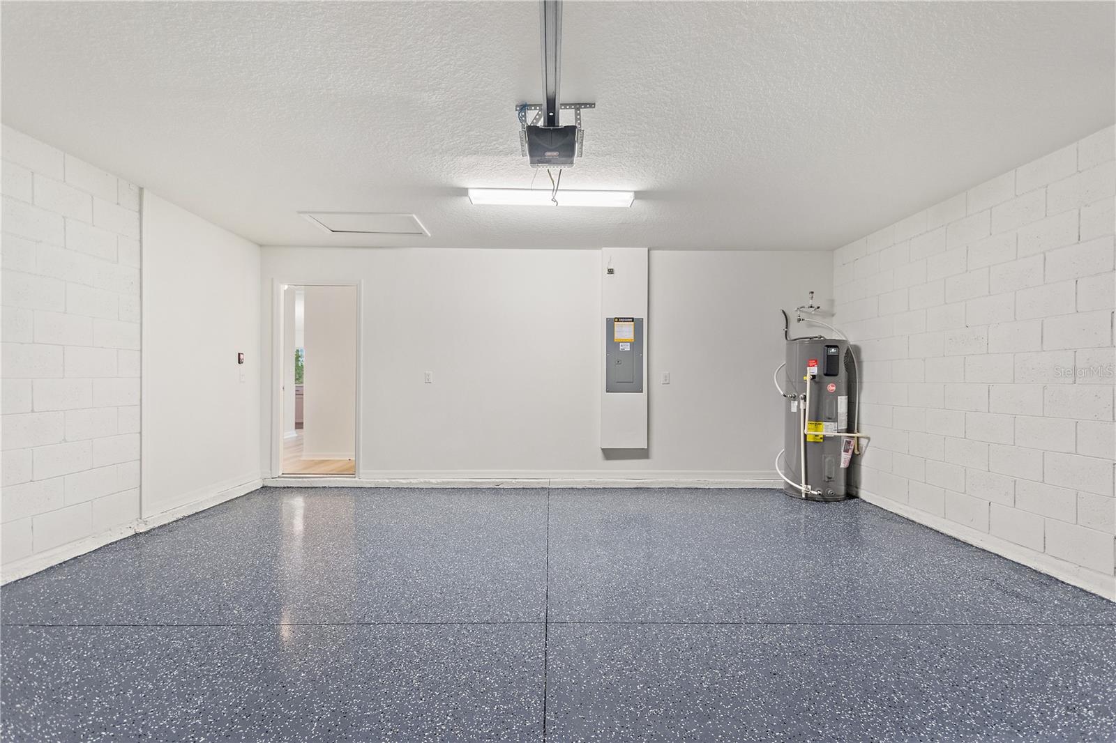 SUMMERLIN GROVES PHASE 1 - Residential Lease