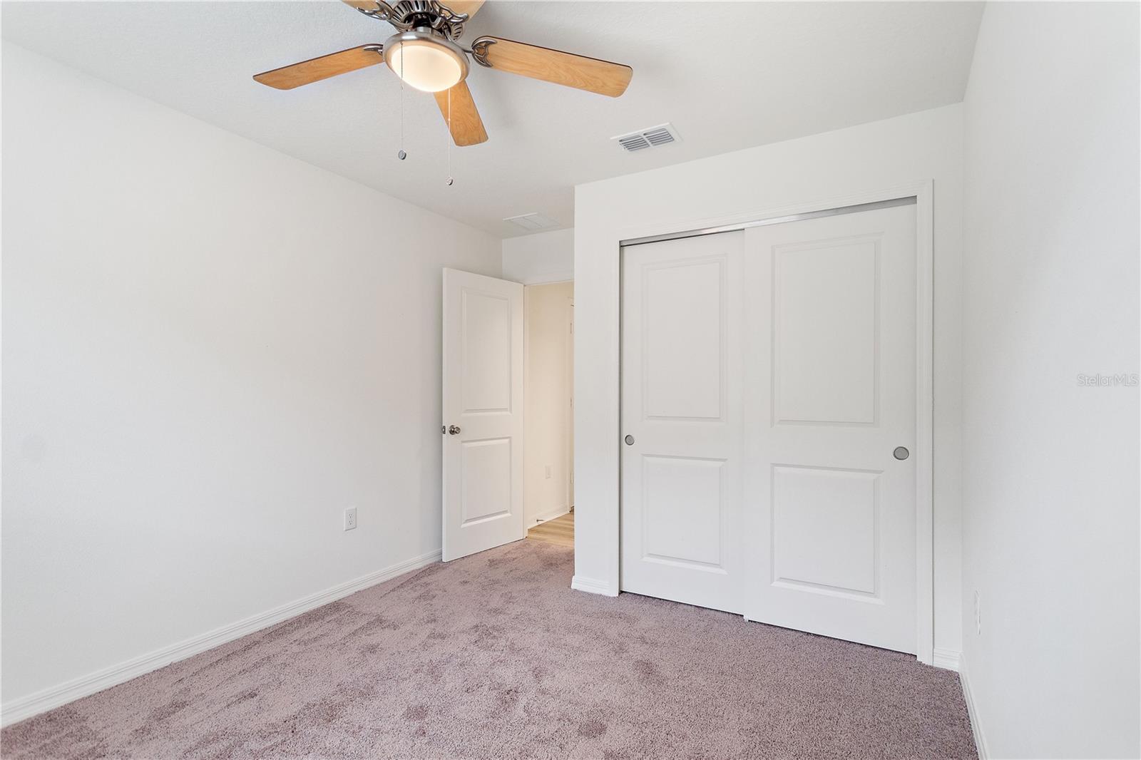 SUMMERLIN GROVES PHASE 1 - Residential Lease