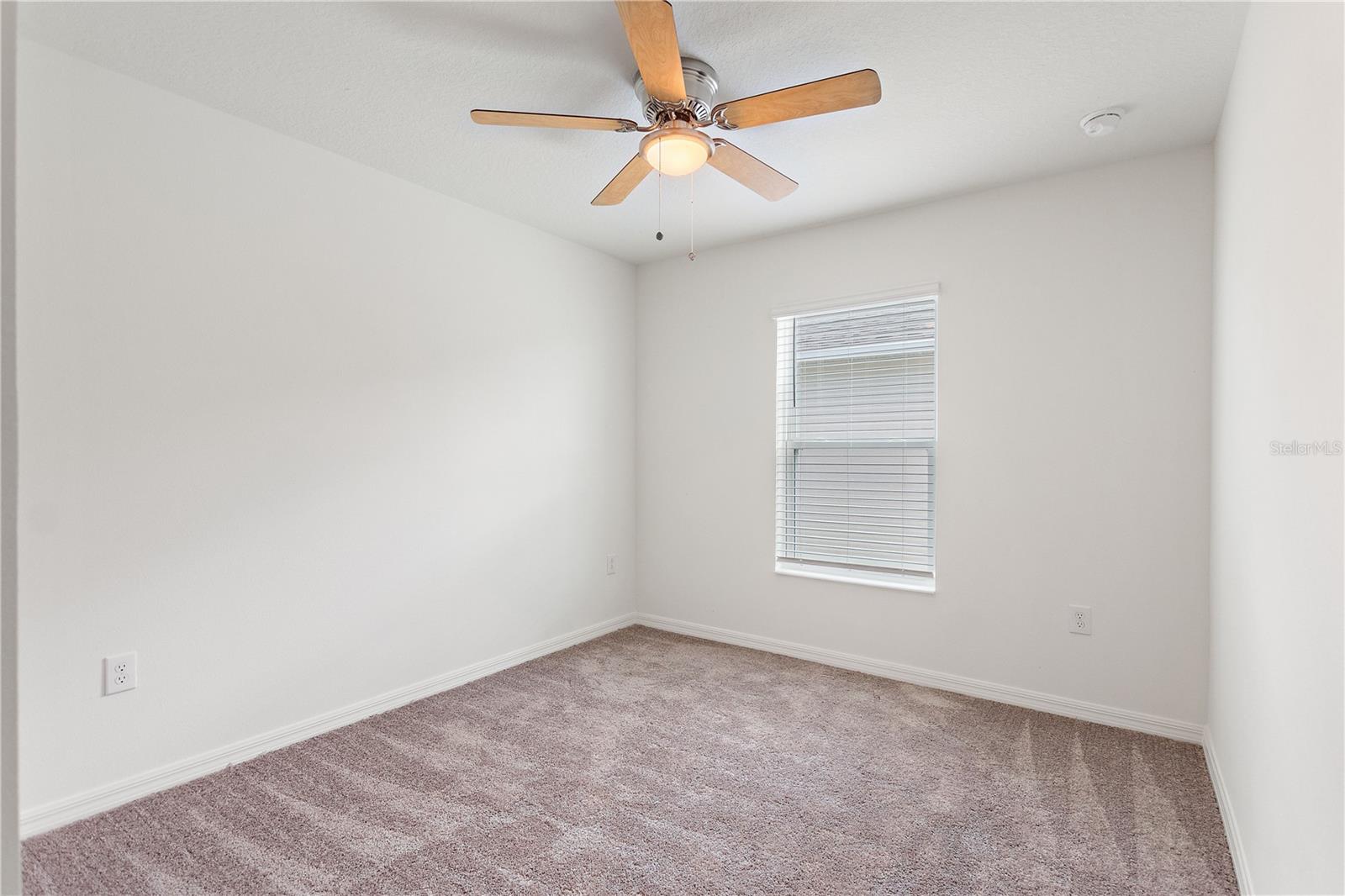 SUMMERLIN GROVES PHASE 1 - Residential Lease