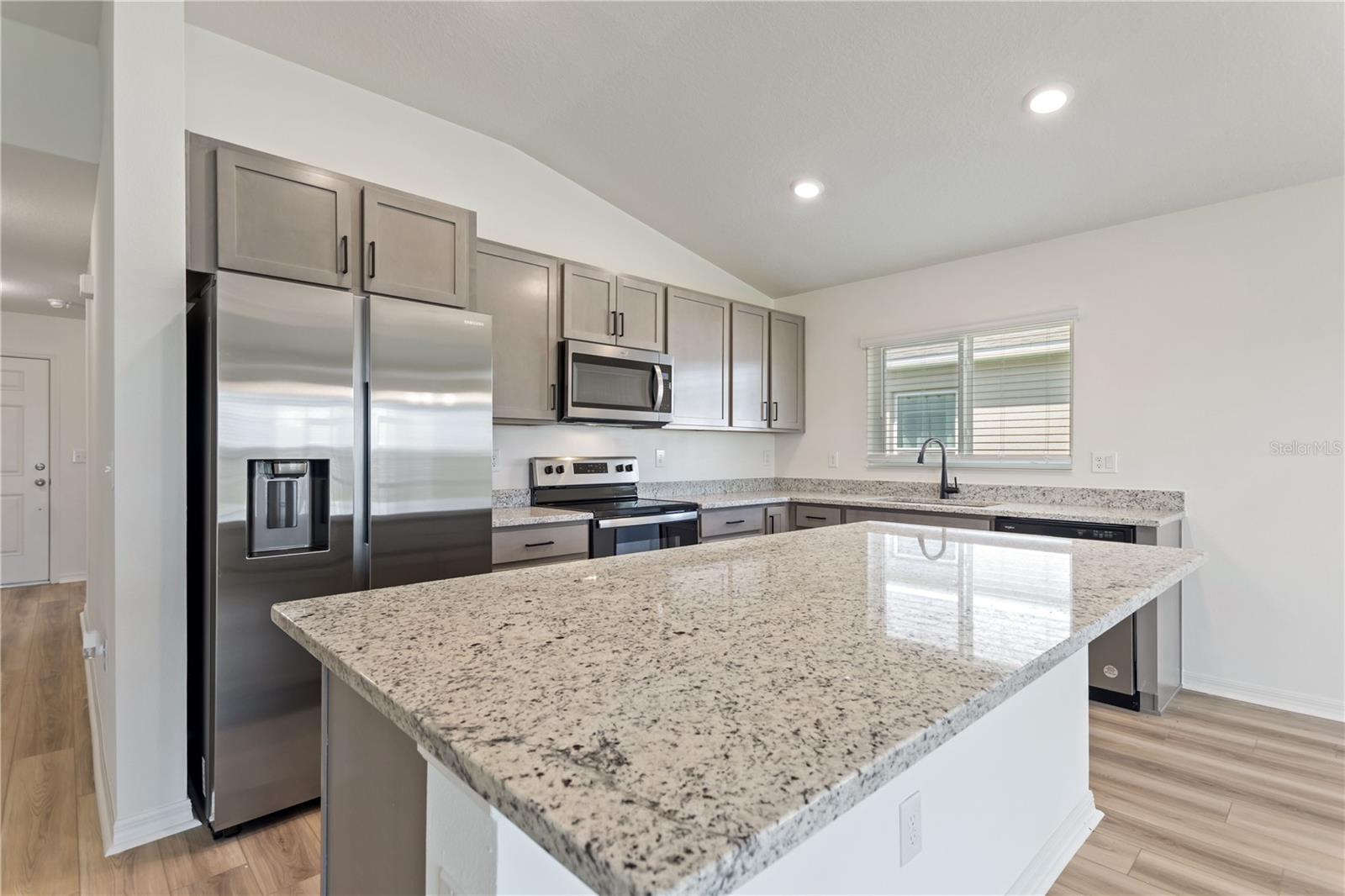 SUMMERLIN GROVES PHASE 1 - Residential Lease