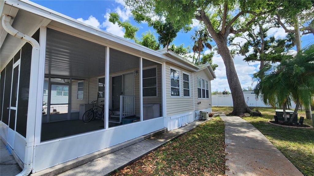 Photo of 3333 26th Avenue E #5, Bradenton, FL 34208 (MLS # A4689460)