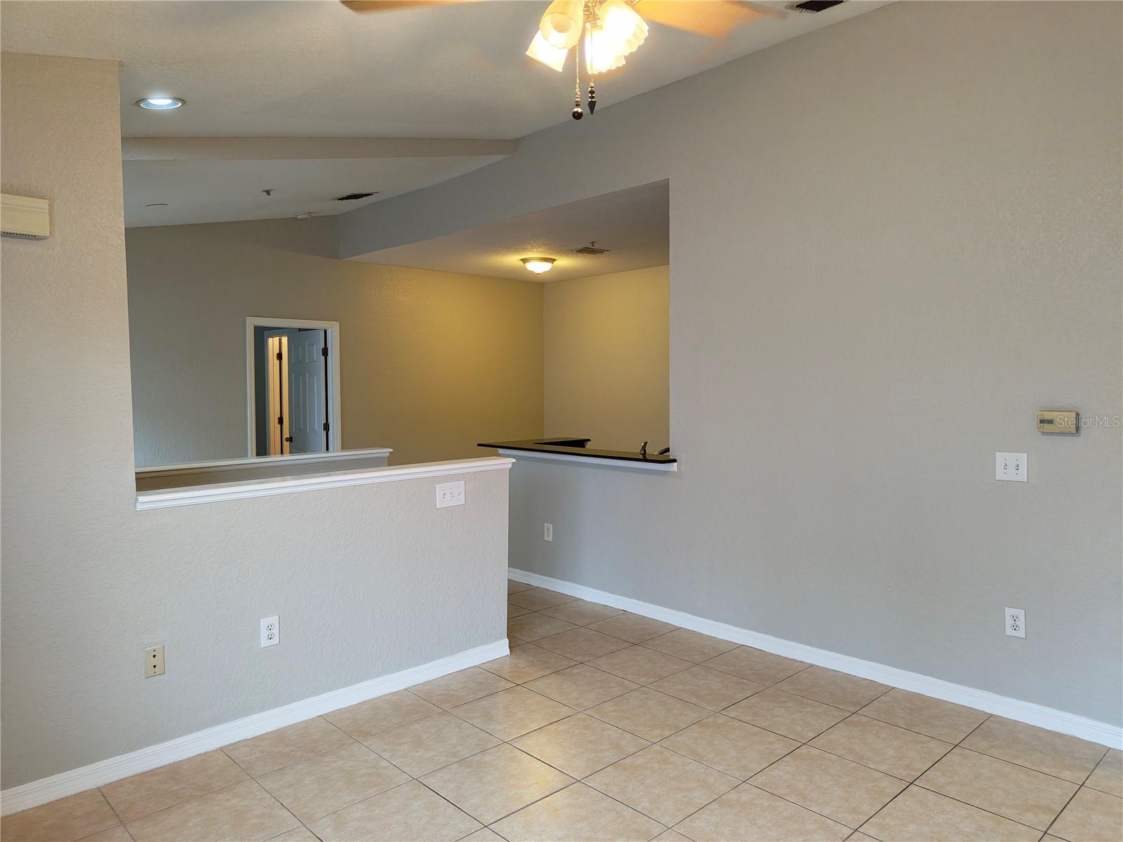 CRESCENT PLACE AT LAKE LOTUS CONDO - Residential Lease