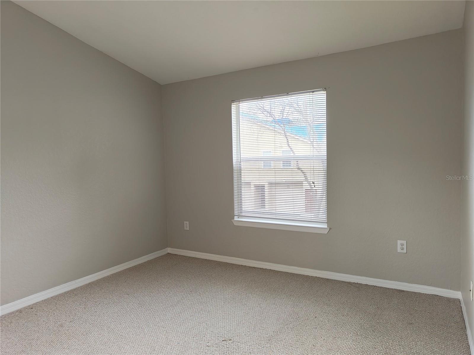 CRESCENT PLACE AT LAKE LOTUS CONDO - Residential Lease
