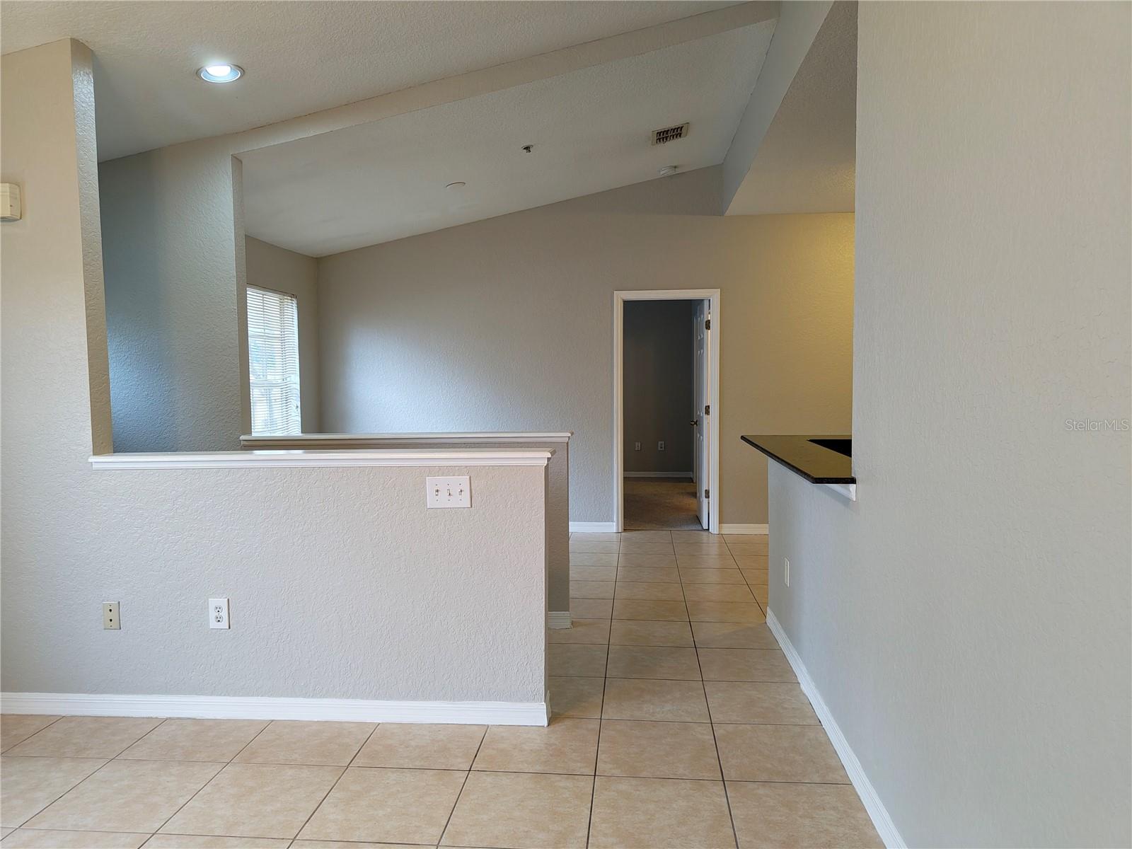 CRESCENT PLACE AT LAKE LOTUS CONDO - Residential Lease