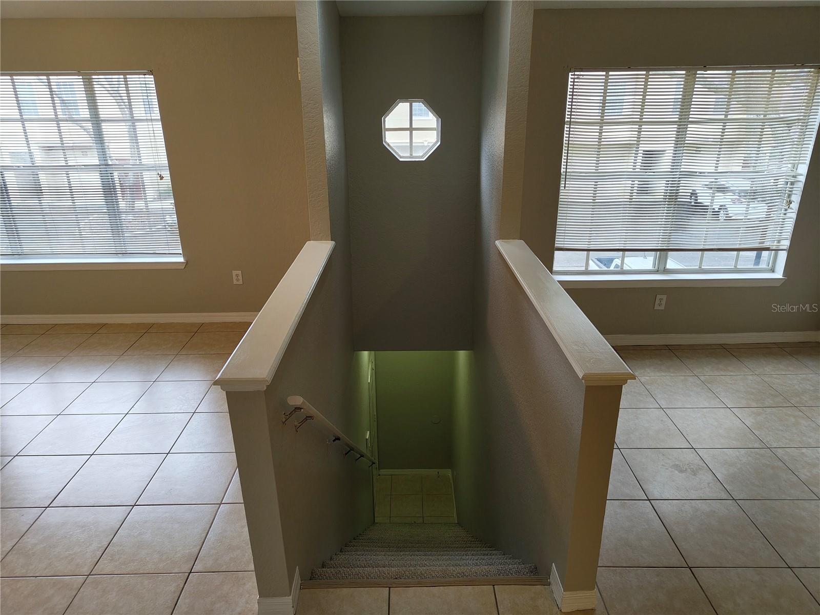 CRESCENT PLACE AT LAKE LOTUS CONDO - Residential Lease