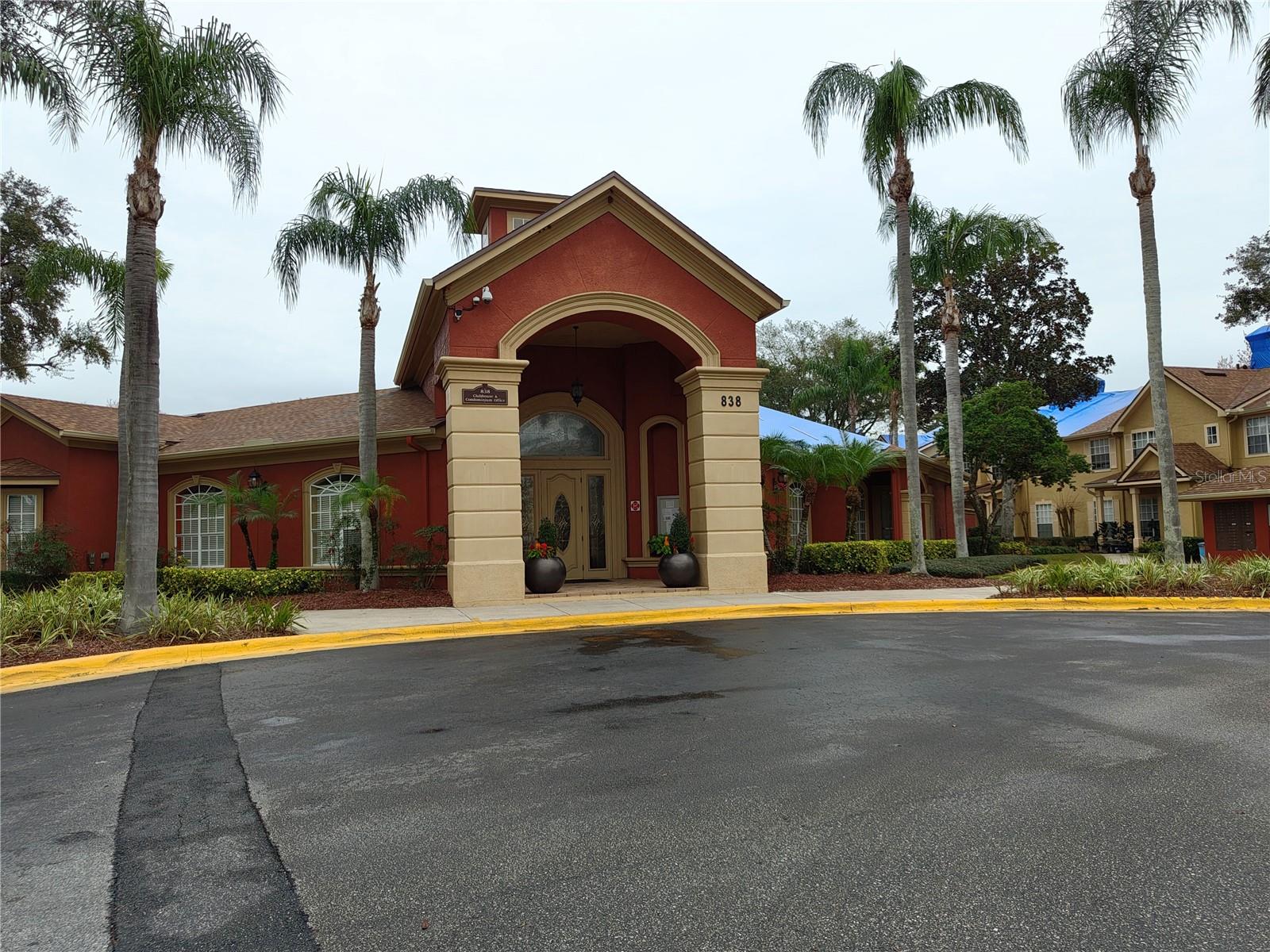 CRESCENT PLACE AT LAKE LOTUS CONDO - Residential Lease