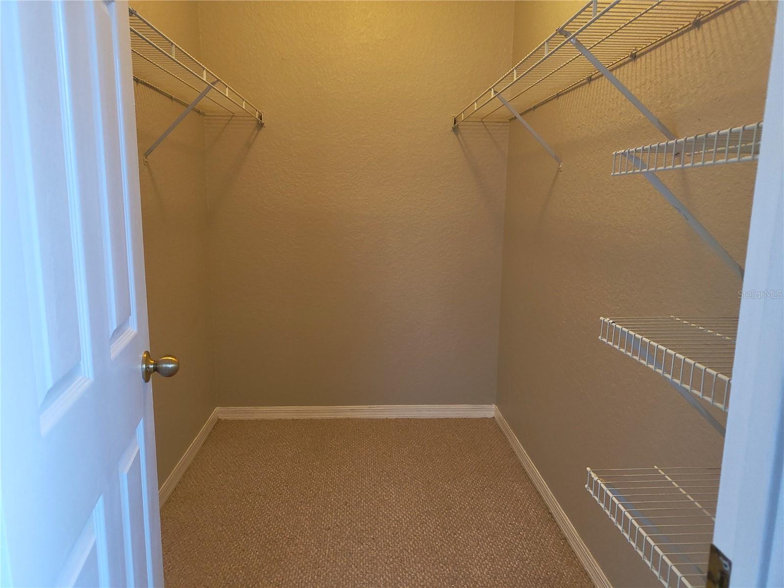 CRESCENT PLACE AT LAKE LOTUS CONDO - Residential Lease