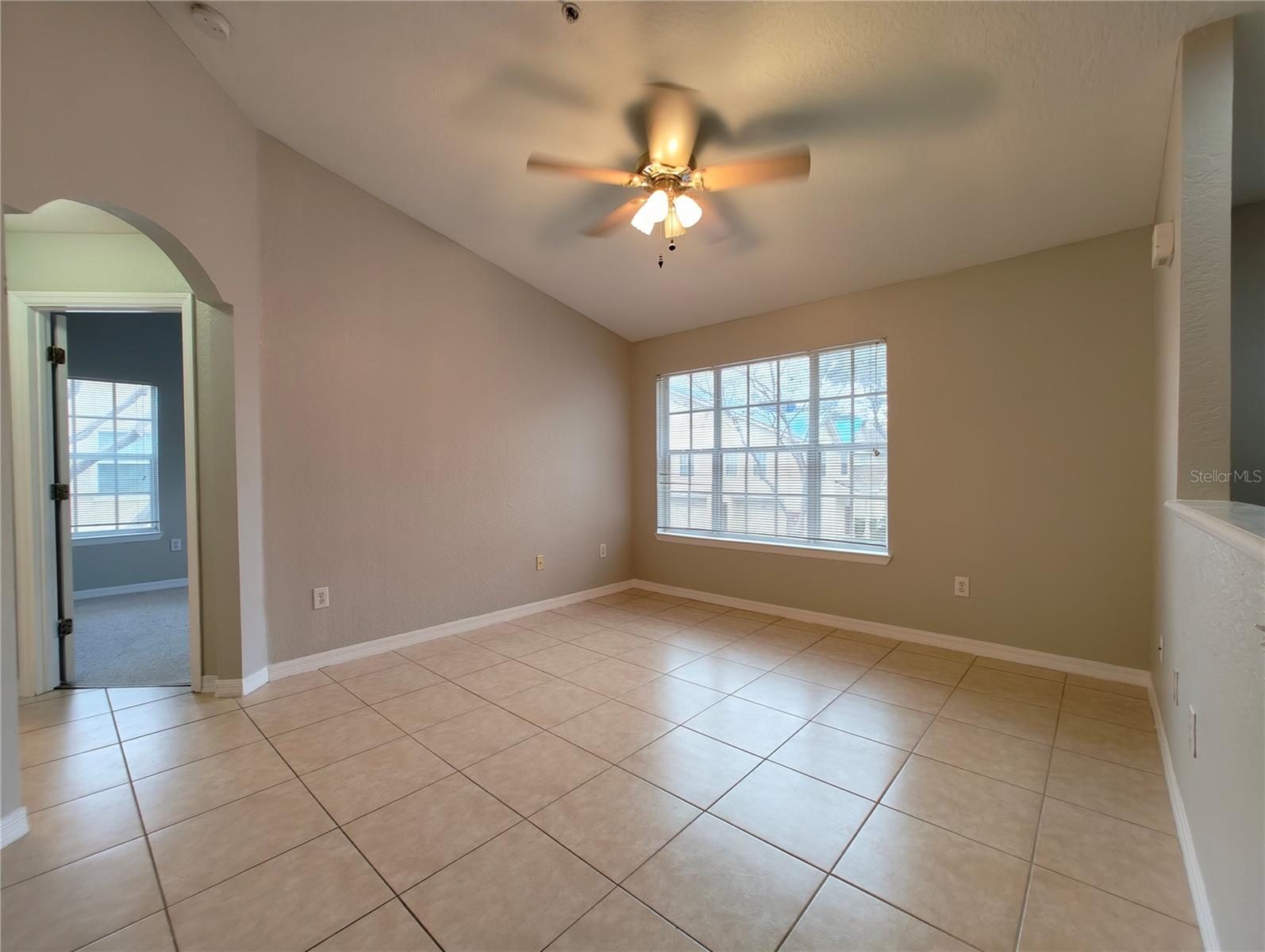 CRESCENT PLACE AT LAKE LOTUS CONDO - Residential Lease