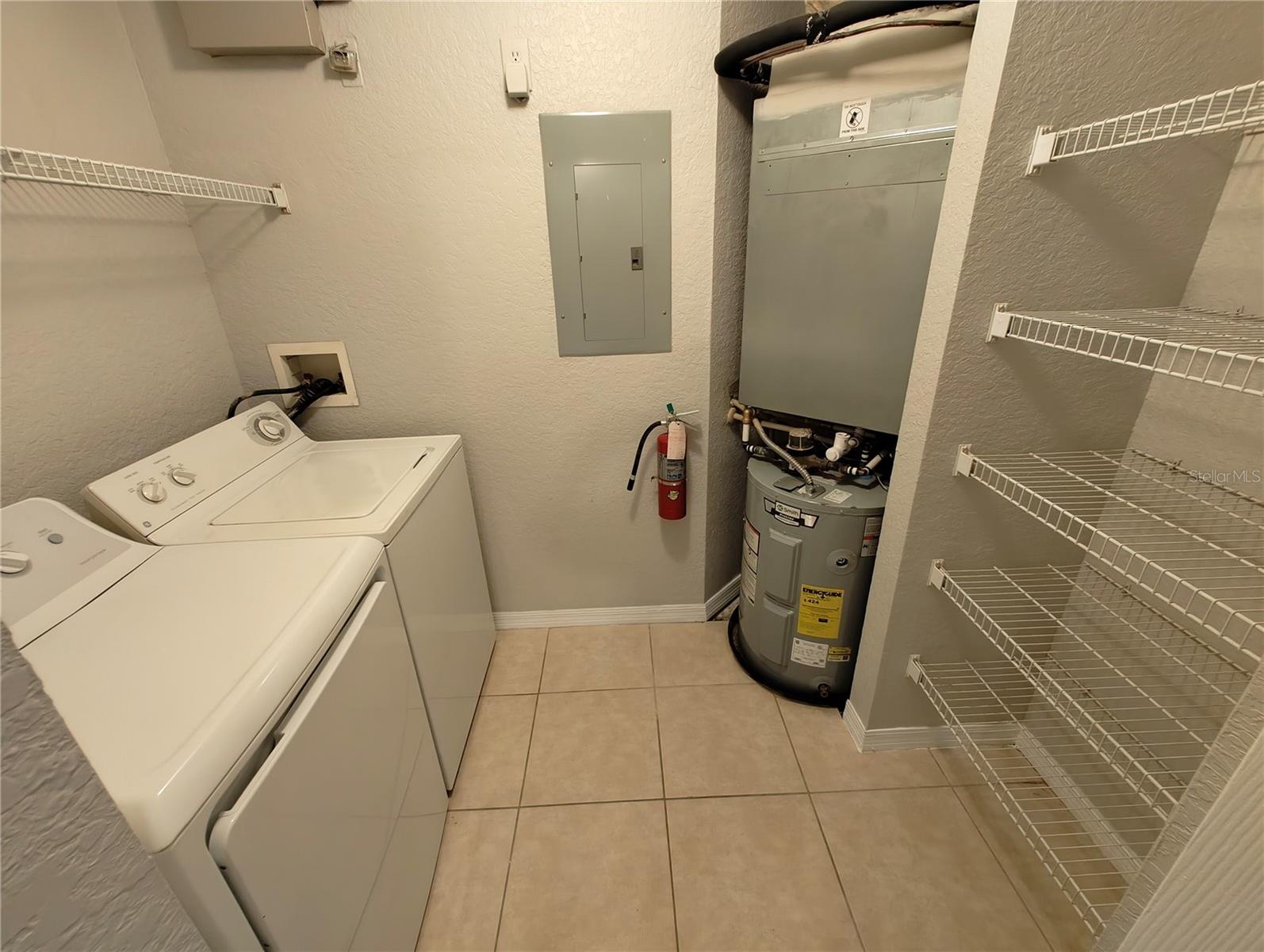 CRESCENT PLACE AT LAKE LOTUS CONDO - Residential Lease