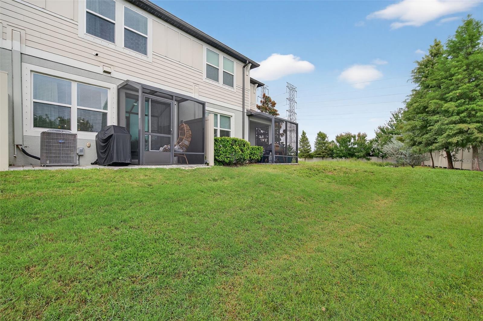 TOWNS AT BELLEAIR GROVE - Residential