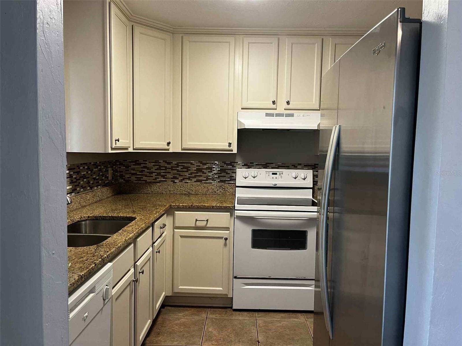 2300 SW 43RD STREET H3