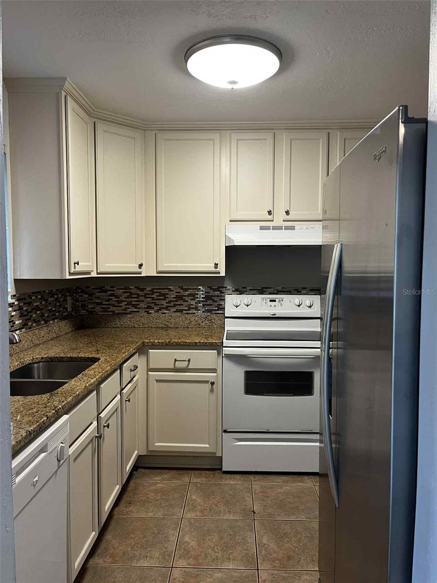 2300 SW 43RD STREET H3