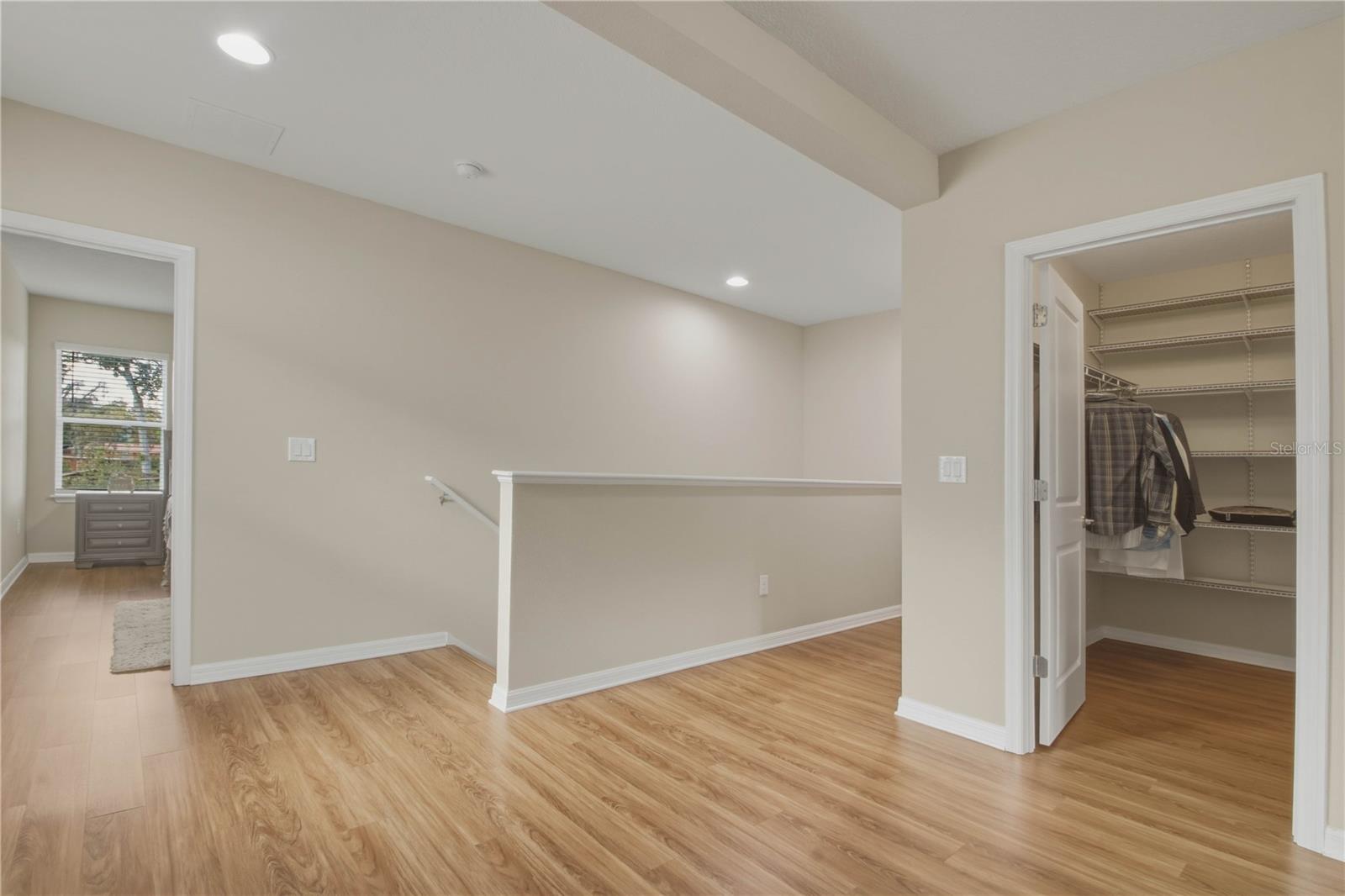 CORNERGATE SUB - Residential