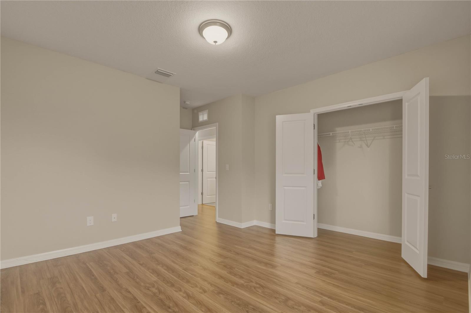 CORNERGATE SUB - Residential