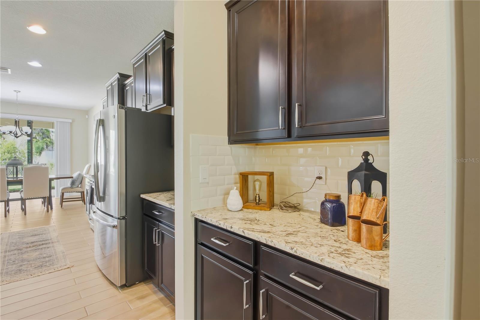 CORNERGATE SUB - Residential