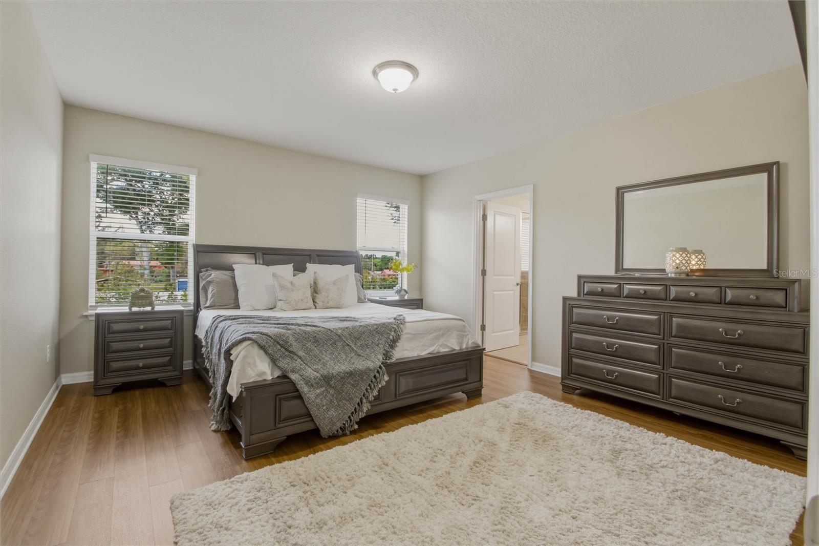 CORNERGATE SUB - Residential