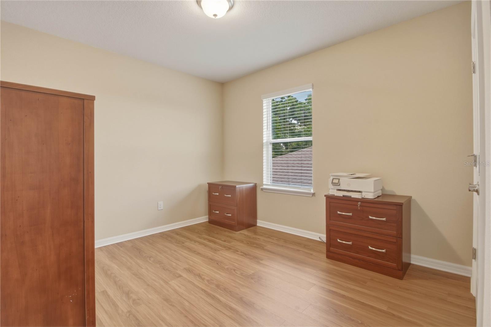 CORNERGATE SUB - Residential