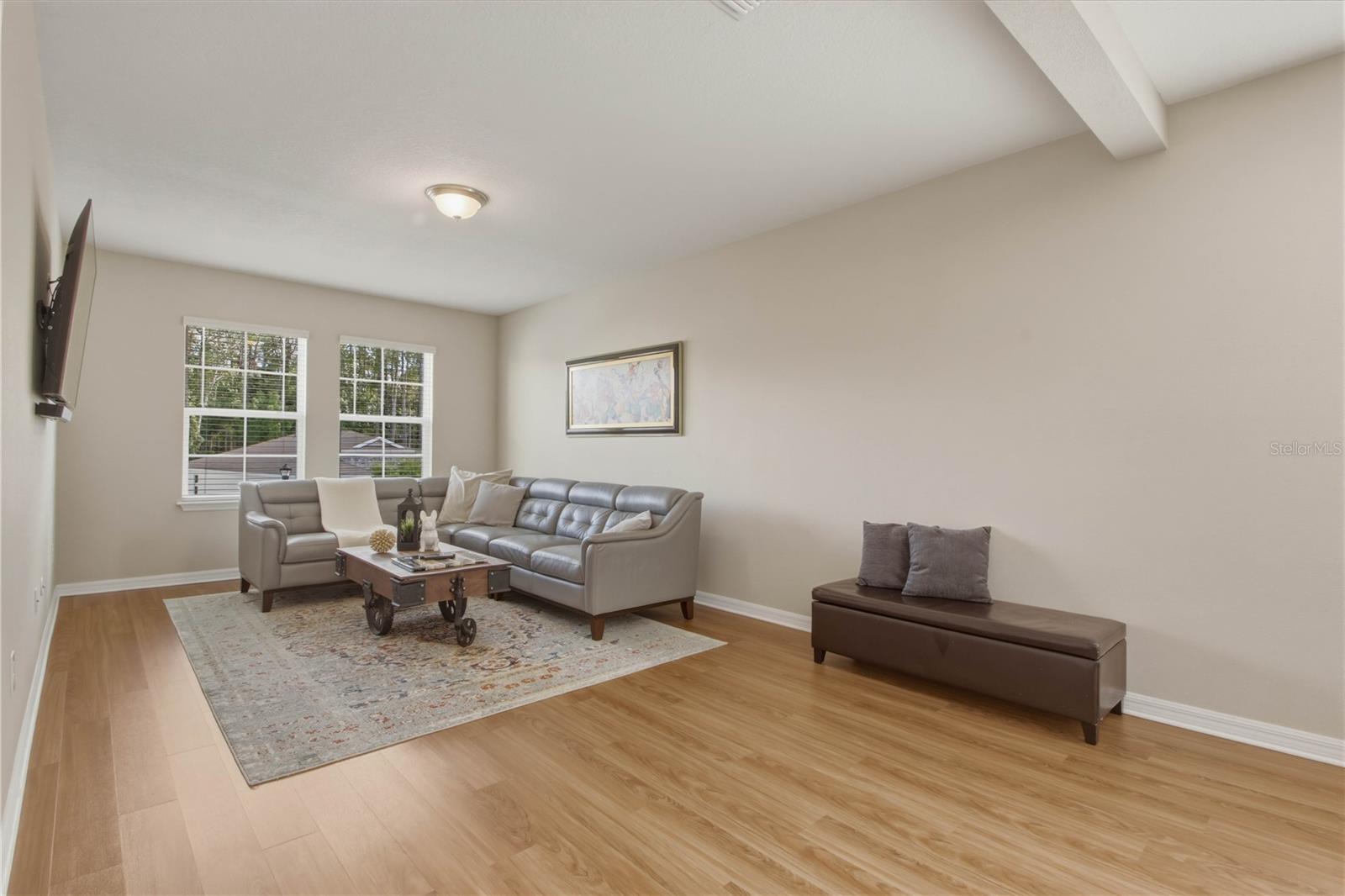 CORNERGATE SUB - Residential