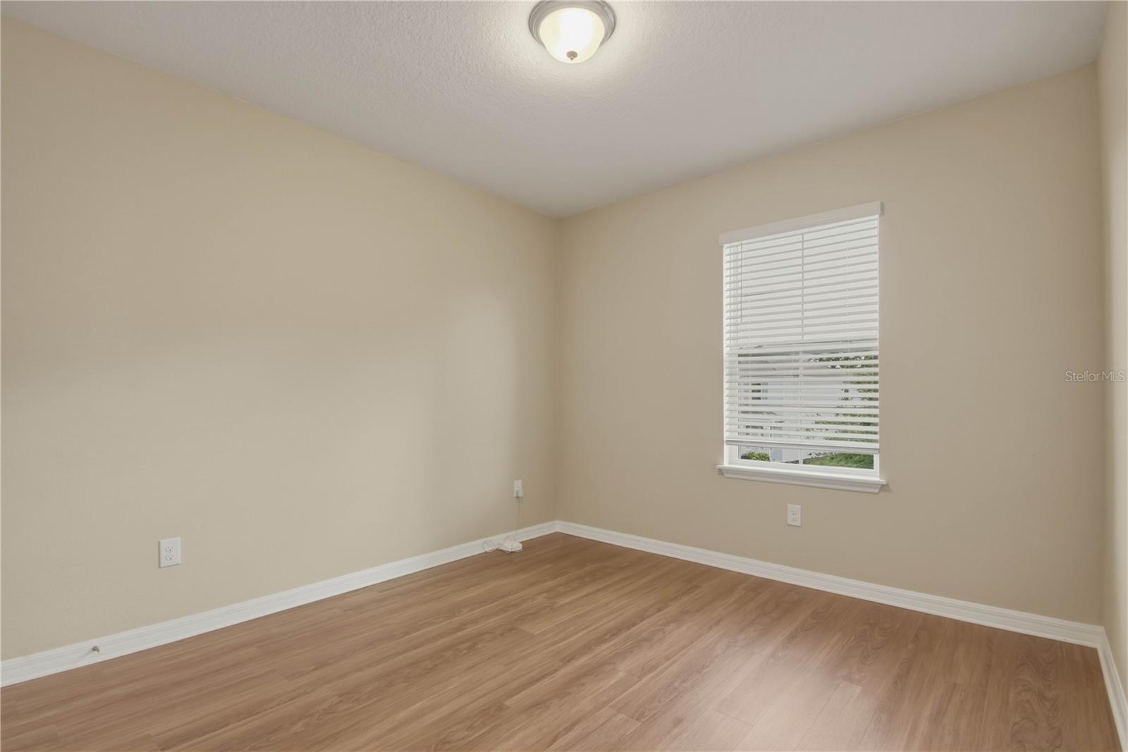 CORNERGATE SUB - Residential